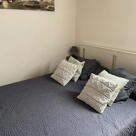 Daire Bright 2 Bedrooms, Pool, Garage *
