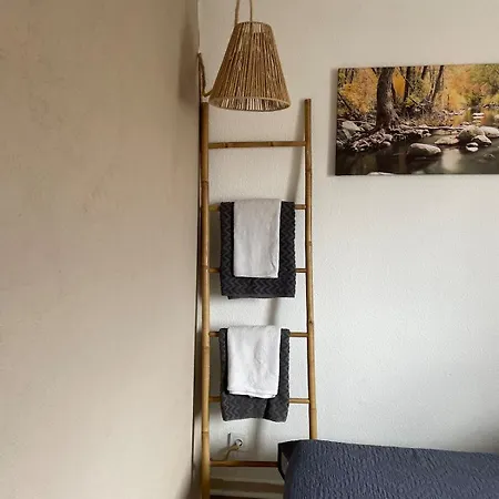 Bright 2 Bedrooms, Pool, Garage